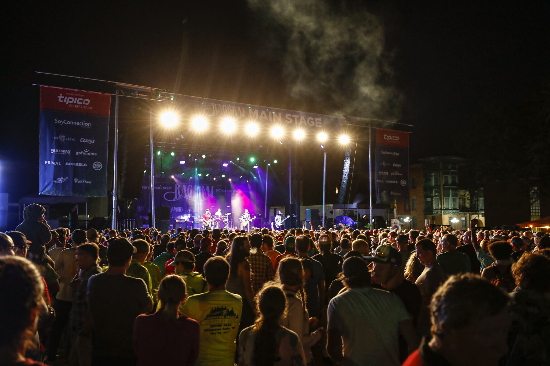 RAGBRAI Main Stage 24